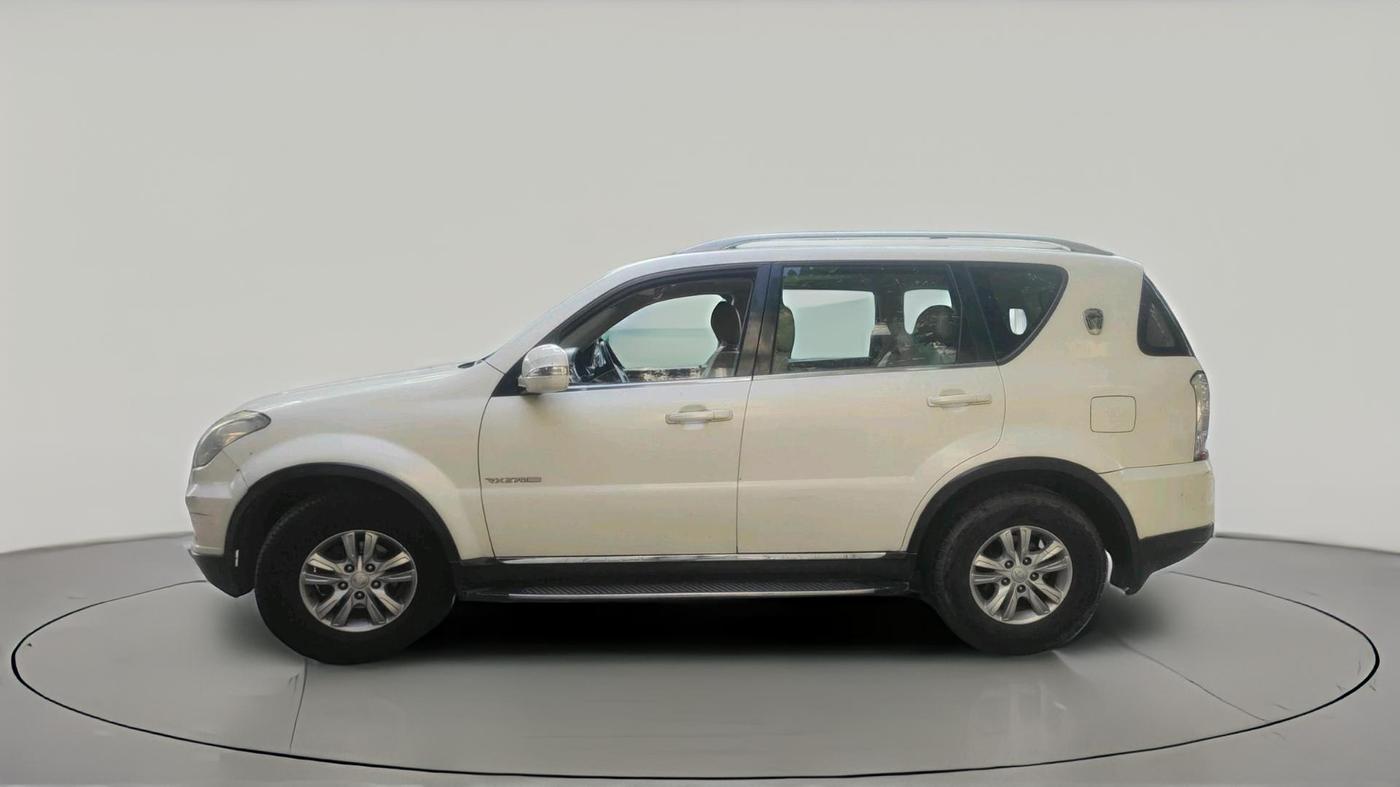 2014 Ssangyong Rexton RX7, Diesel, Automatic, 1,22,530 km, exterior