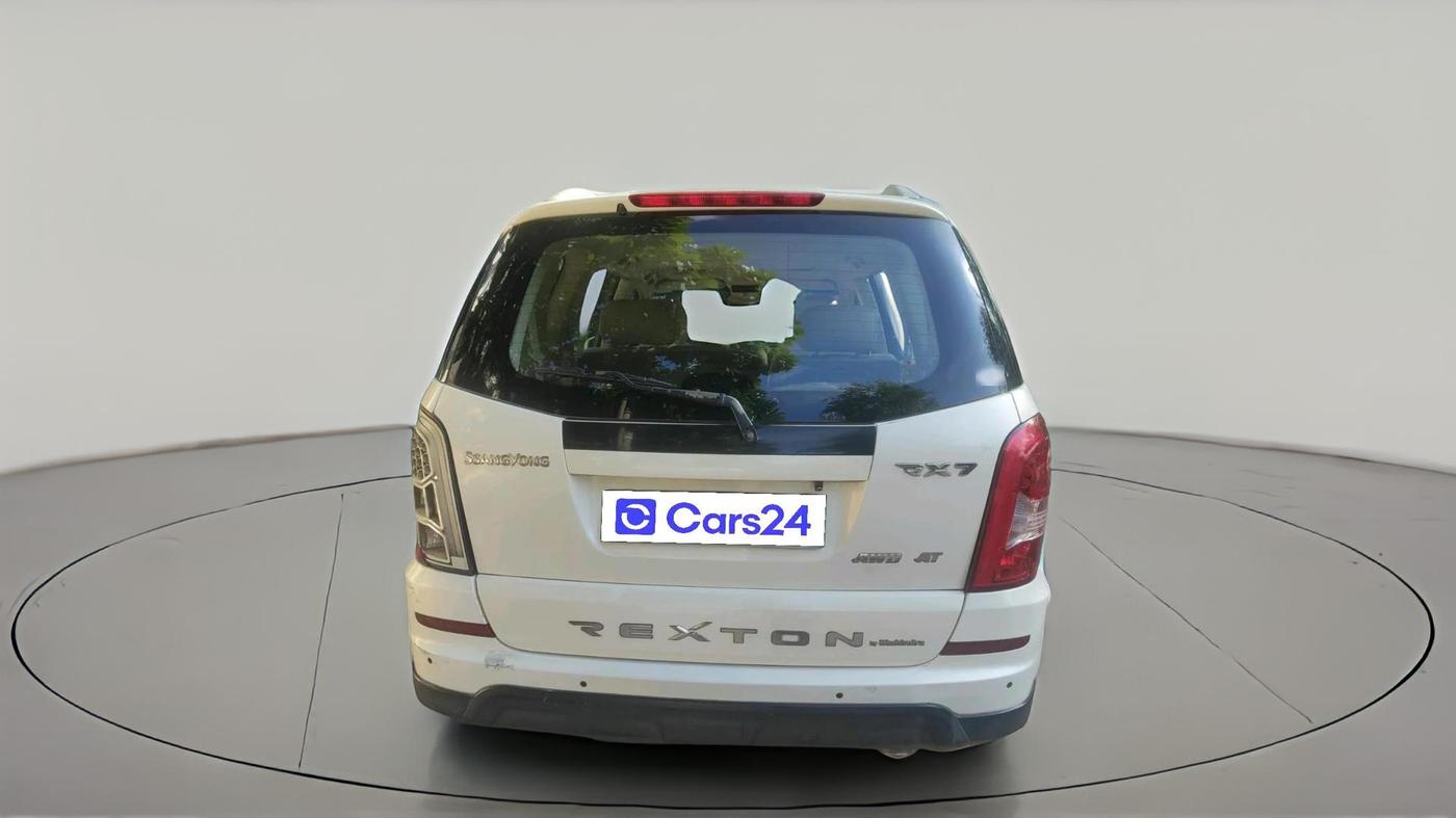 2014 Ssangyong Rexton RX7, Diesel, Automatic, 1,22,530 km, exterior