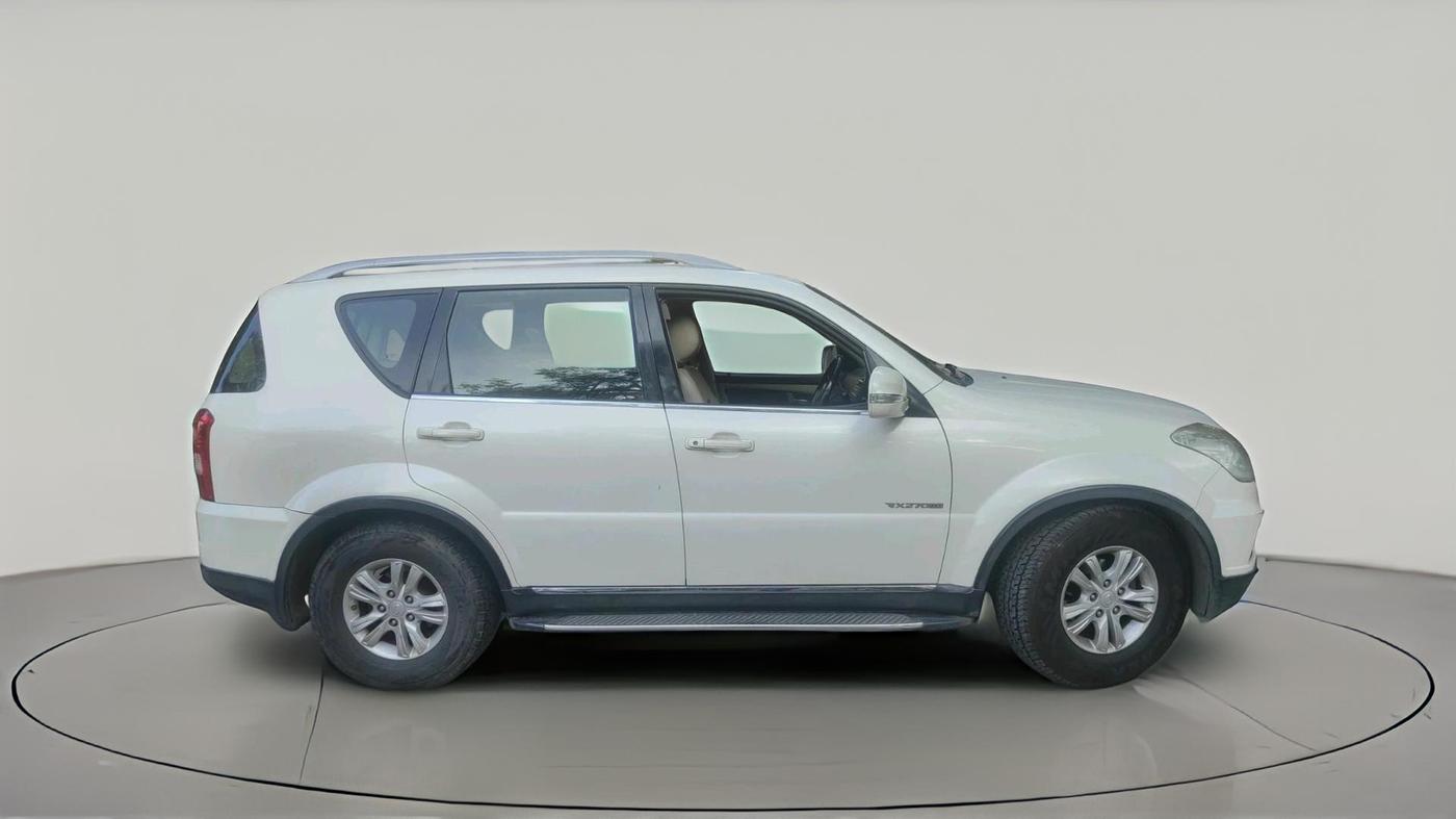 2014 Ssangyong Rexton RX7, Diesel, Automatic, 1,22,530 km, exterior
