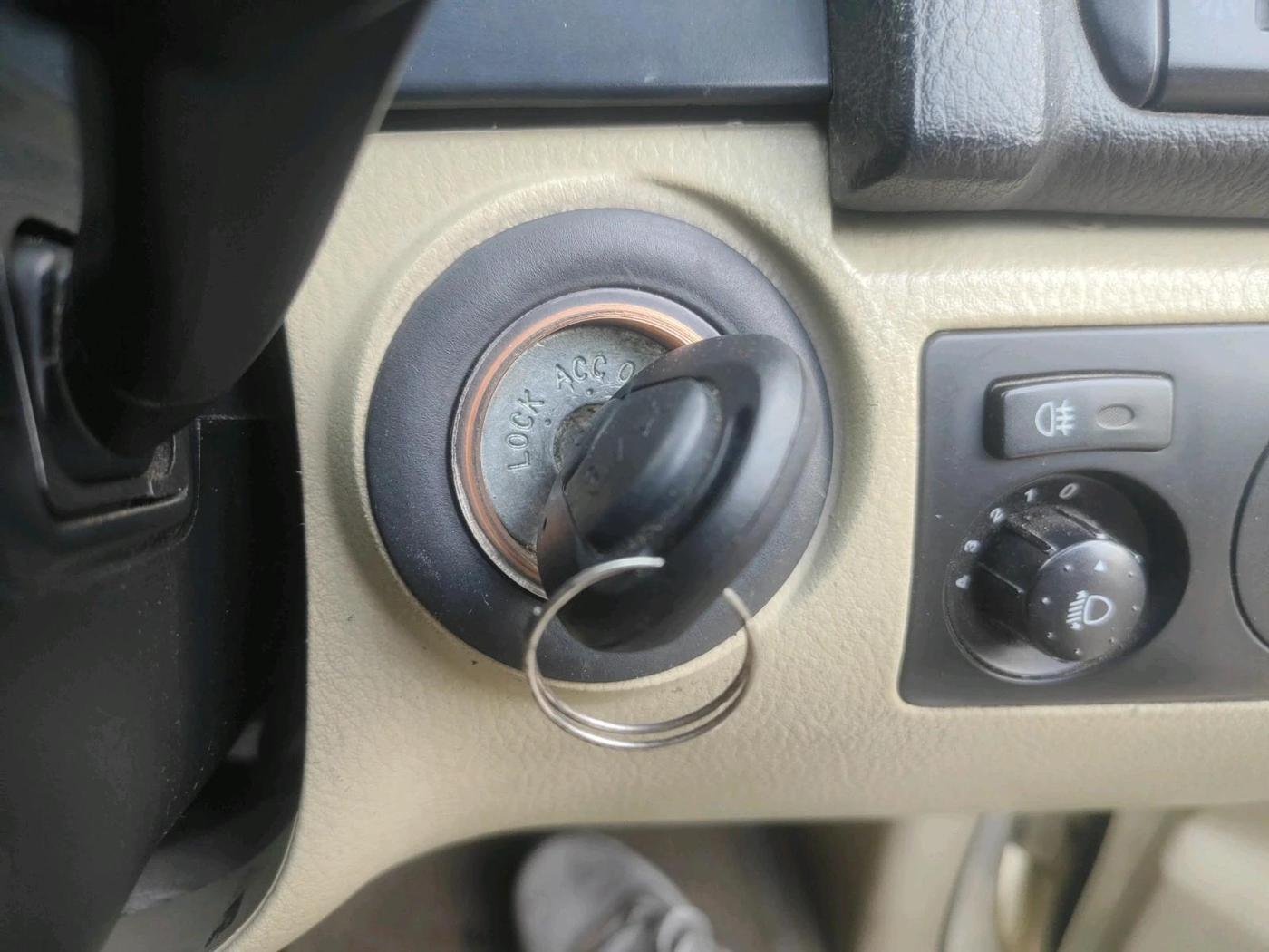 2014 Ssangyong Rexton RX7, Diesel, Automatic, 1,22,530 km, interior