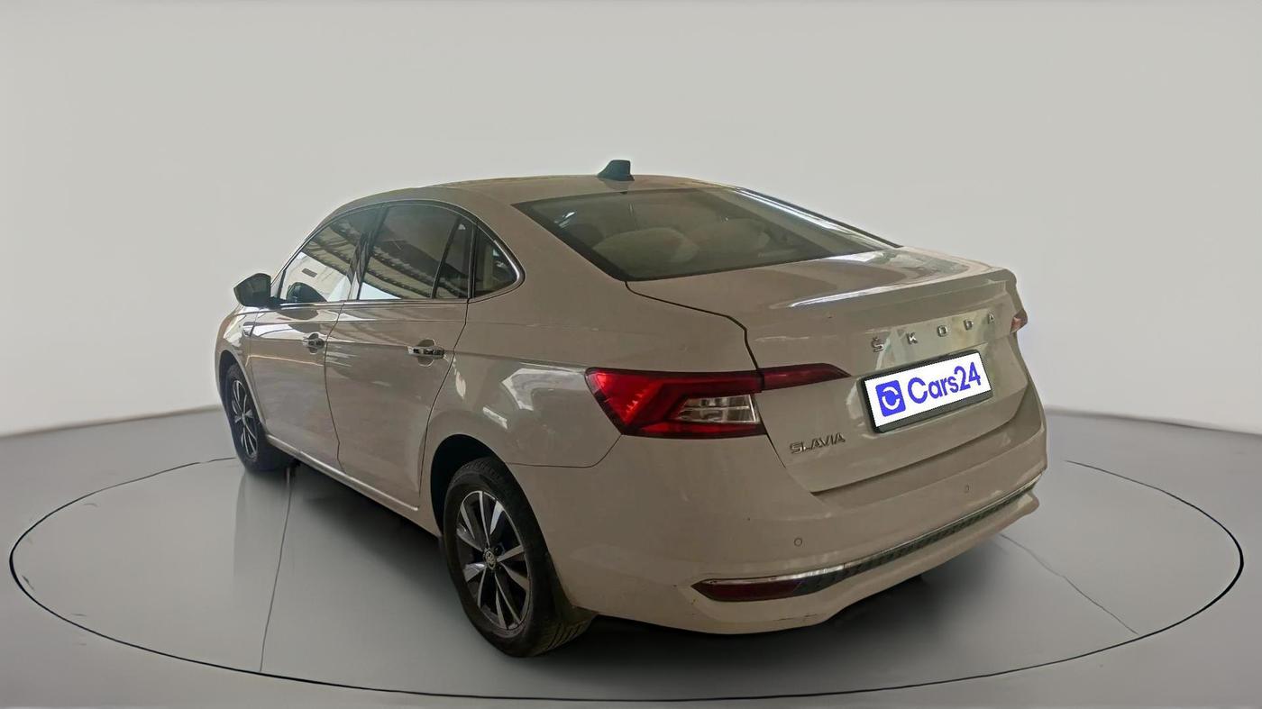2022 Skoda SLAVIA STYLE 1.0L TSI MT, Petrol, Manual, 53,065 km, exterior