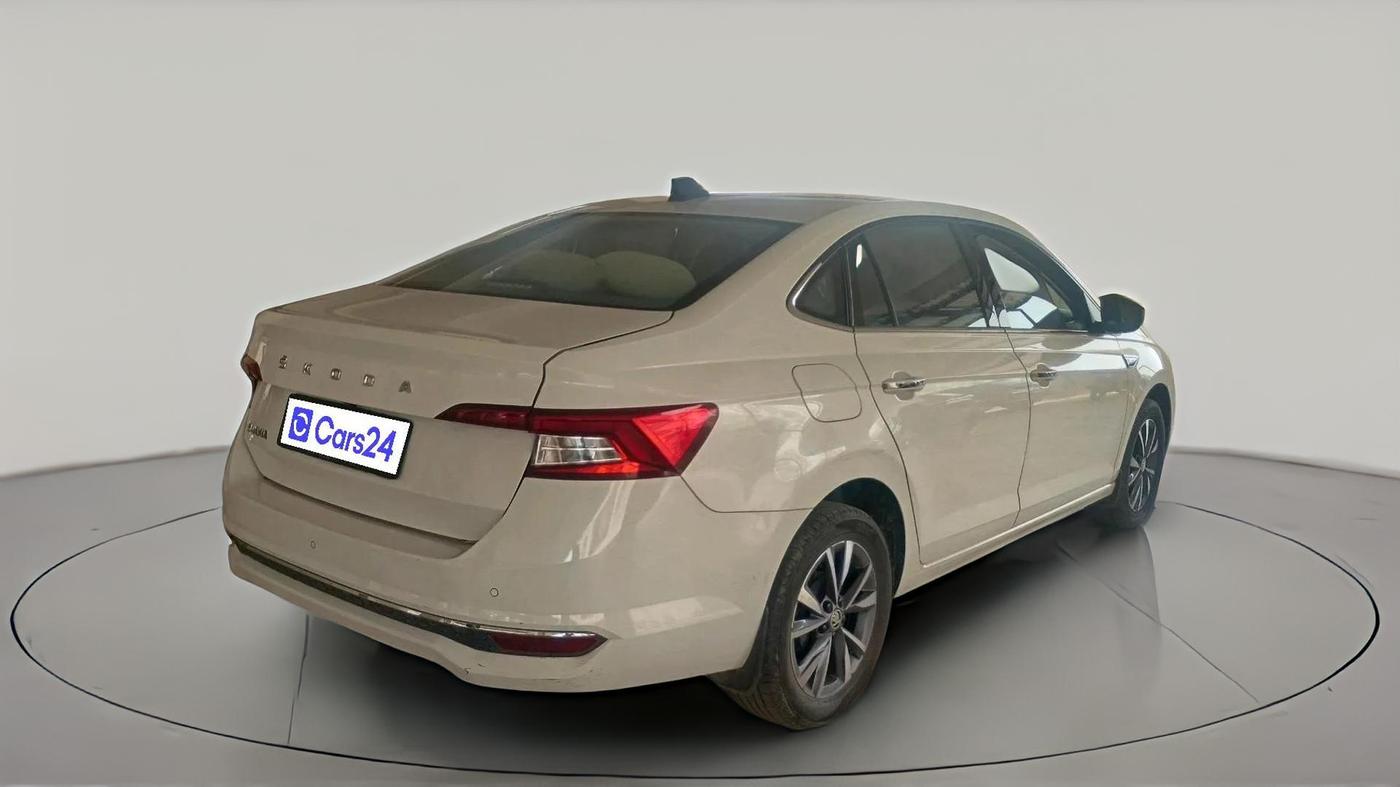 2022 Skoda SLAVIA STYLE 1.0L TSI MT, Petrol, Manual, 53,065 km, exterior
