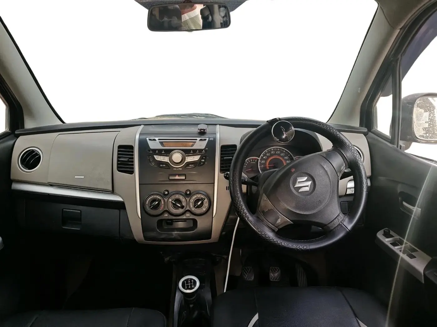 2014 Maruti Wagon R 1.0 VXI, Petrol, Manual, 61,967 km, interior