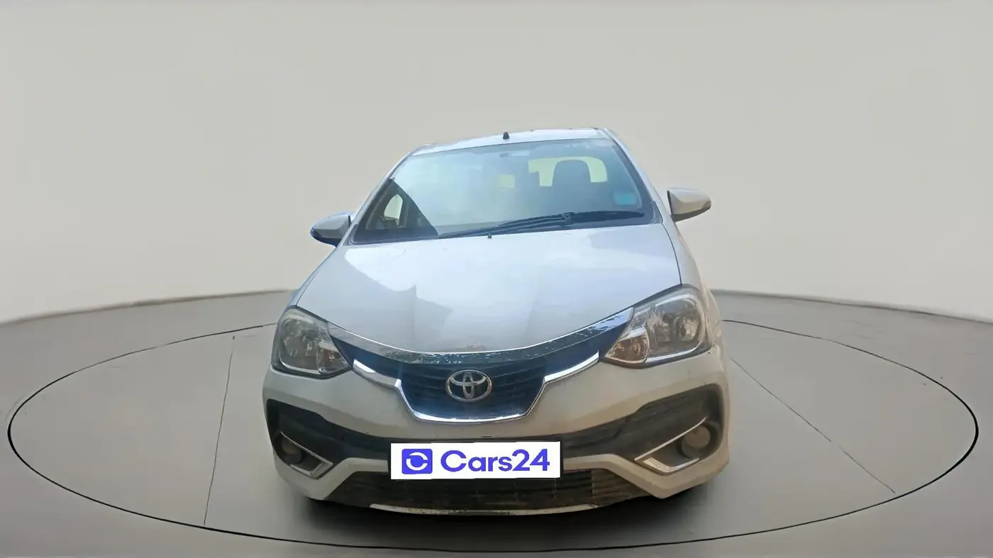 2017 Toyota Etios VX PLATINUM, Petrol, Manual, 66,950 km, exterior