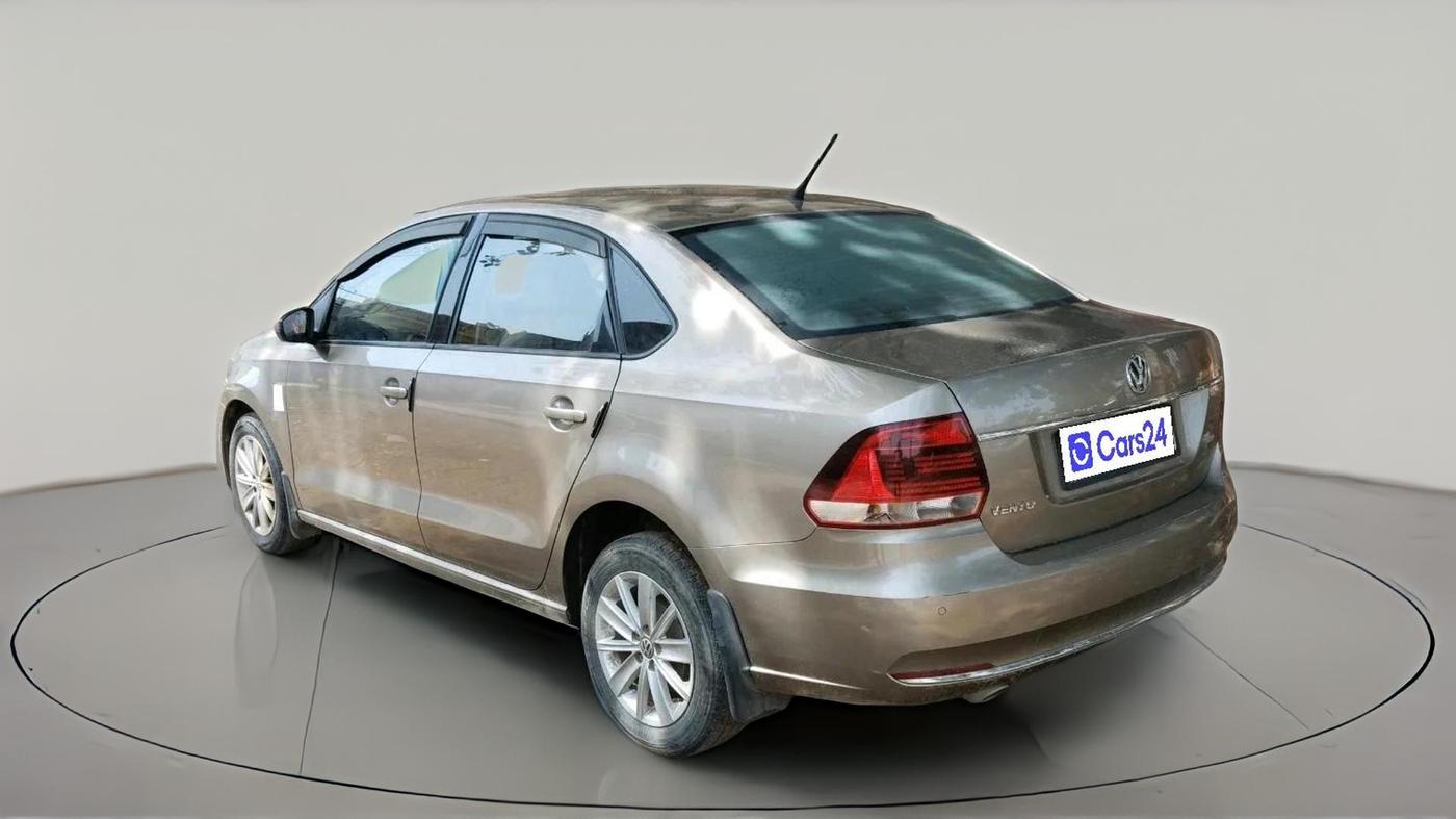 2016 Volkswagen Vento HIGHLINE 1.6 MPI, Petrol, Manual, 1,14,274 km, exterior