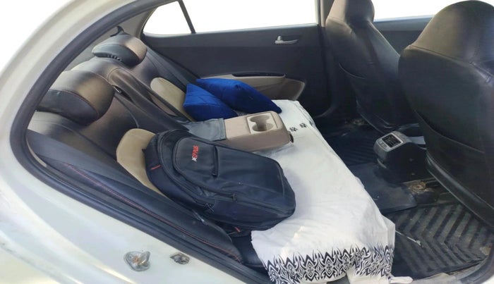 2015 Hyundai Xcent S 1.1 CRDI, Diesel, Manual, 1,08,179 km, interior