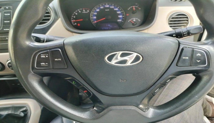 2015 Hyundai Xcent S 1.1 CRDI, Diesel, Manual, 1,08,179 km, interior