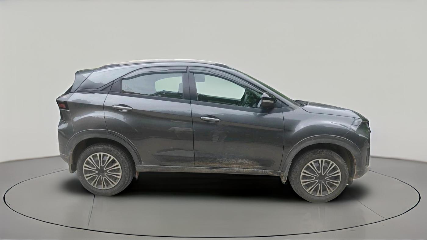 2025 Tata NEXON Pure Plus 1.2 iCNG 6MT, CNG, Manual, 23,059 km, exterior