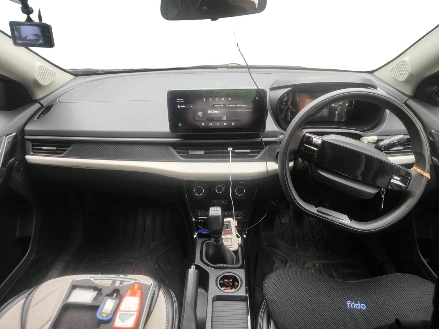 2025 Tata NEXON Pure Plus 1.2 iCNG 6MT, CNG, Manual, 23,059 km, interior