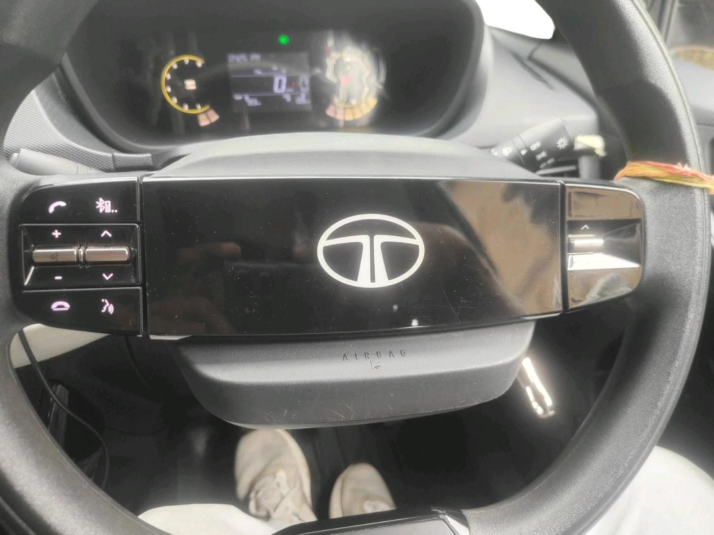 2025 Tata NEXON Pure Plus 1.2 iCNG 6MT, CNG, Manual, 23,059 km, interior