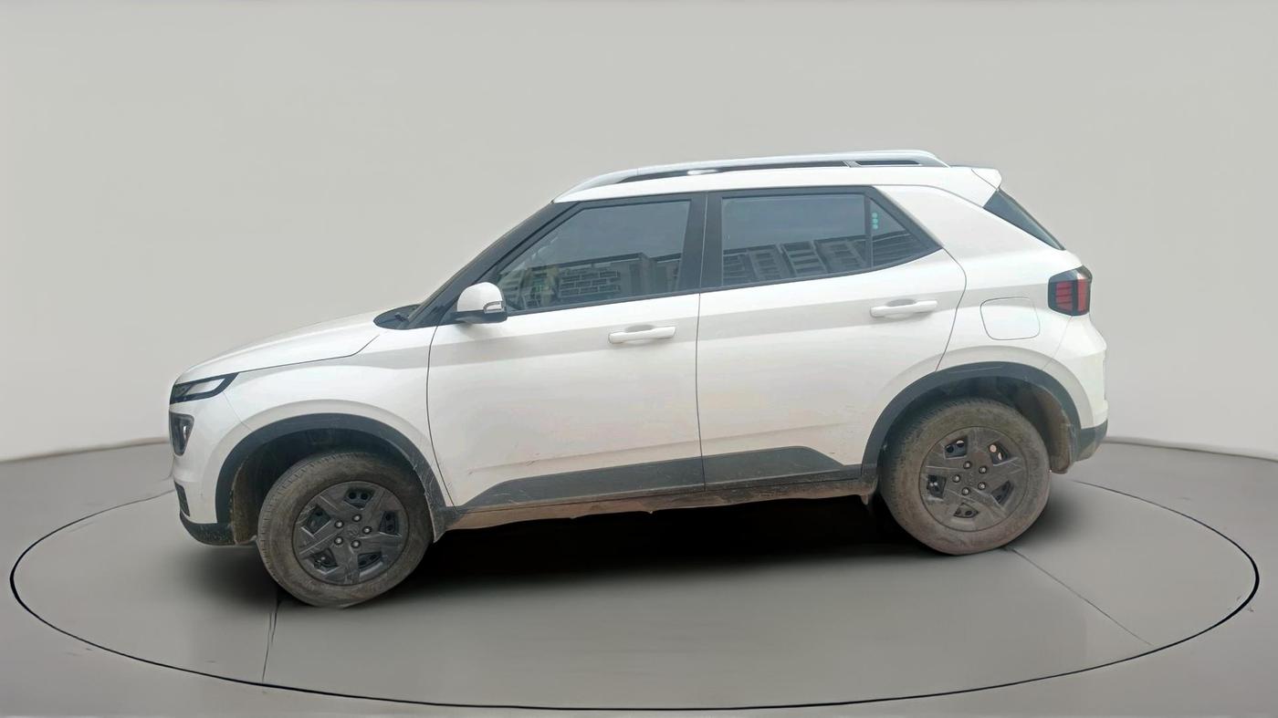 2024 Hyundai VENUE SX 1.2 PETROL, Petrol, Manual, 11,193 km, exterior