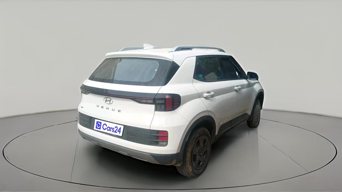 2024 Hyundai VENUE SX 1.2 PETROL, Petrol, Manual, 11,193 km, exterior