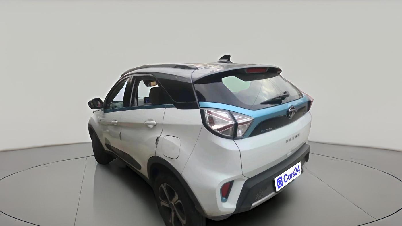 2021 Tata NEXON EV XZ PLUS LUX, Electric, Automatic, 90,703 km, exterior