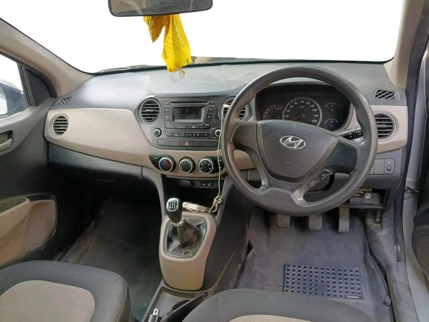 2014 Hyundai Grand i10 SPORTZ 1.2 KAPPA VTVT, Petrol, Manual, 1,01,969 km, interior