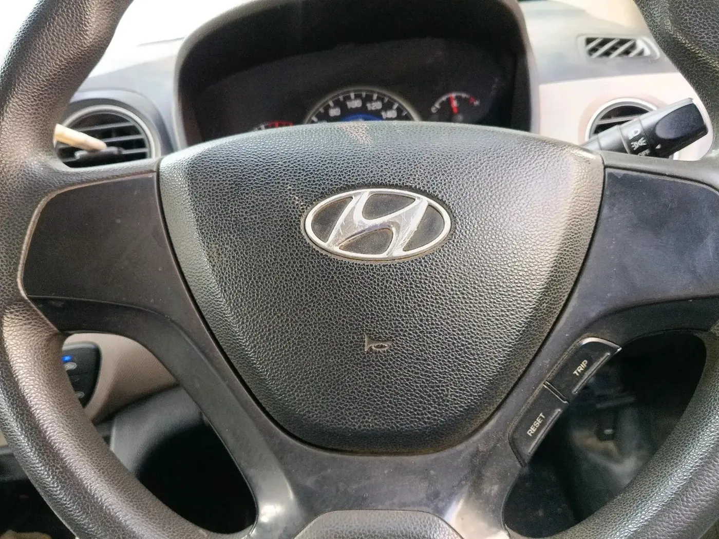 2014 Hyundai Grand i10 SPORTZ 1.2 KAPPA VTVT, Petrol, Manual, 1,01,969 km, interior