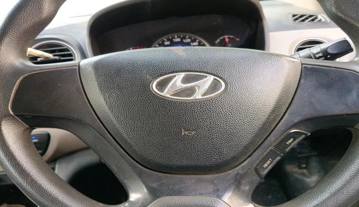 2014 Hyundai Grand i10 SPORTZ 1.2 KAPPA VTVT, Petrol, Manual, 1,01,969 km, interior