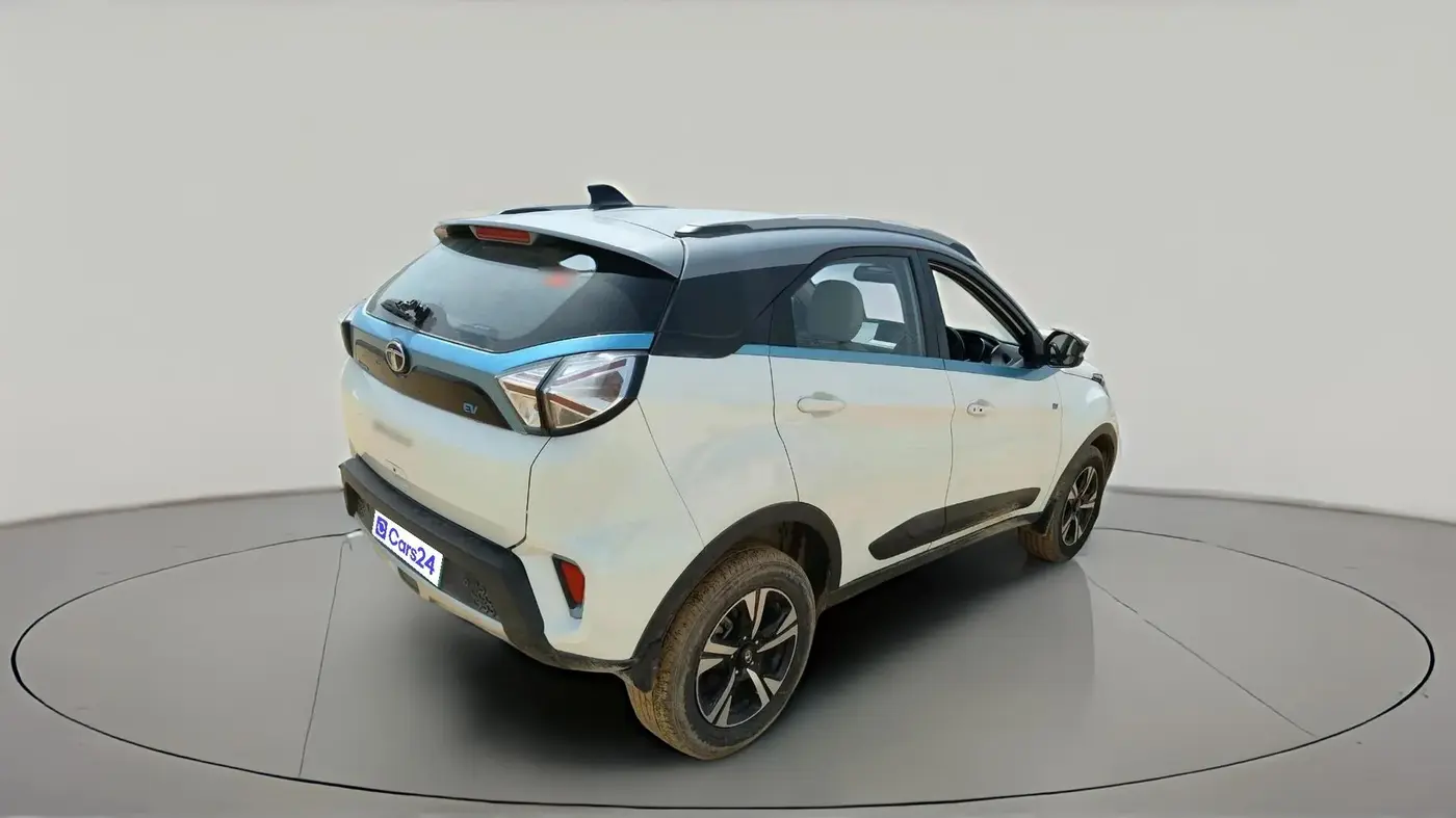 2023 Tata NEXON EV XZ PLUS LUX, Electric, Automatic, 56,222 km, exterior