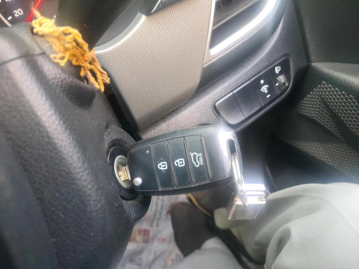 2019 KIA SELTOS HTK 1.5 PETROL, Petrol, Manual, 1,07,303 km, interior