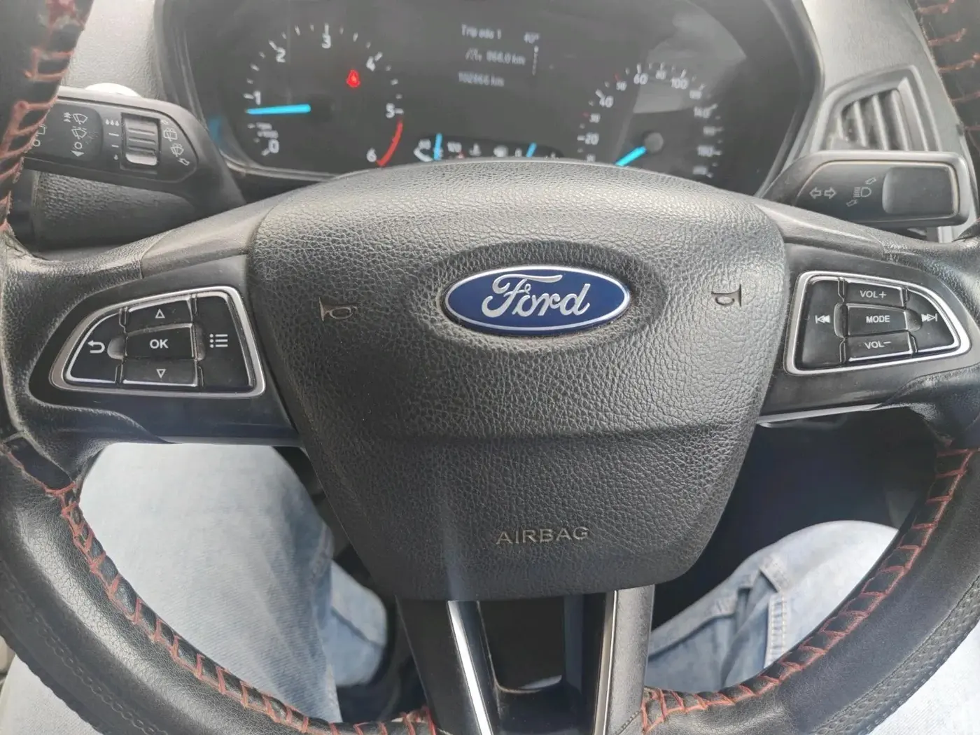 2018 Ford Ecosport TITANIUM 1.5L DIESEL, Diesel, Manual, 1,04,000 km, interior