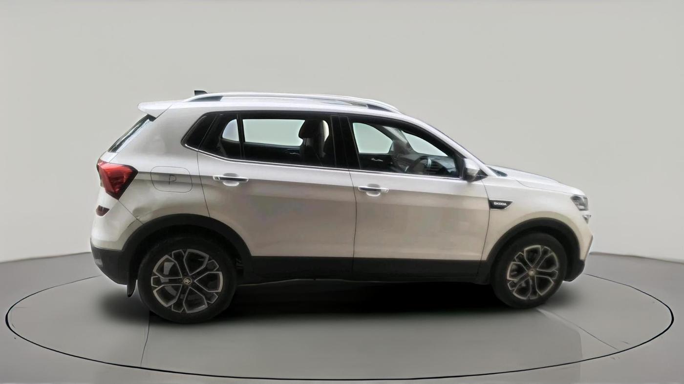 2021 Skoda KUSHAQ STYLE 1.5L TSI DSG, Petrol, Automatic, 53,305 km, exterior