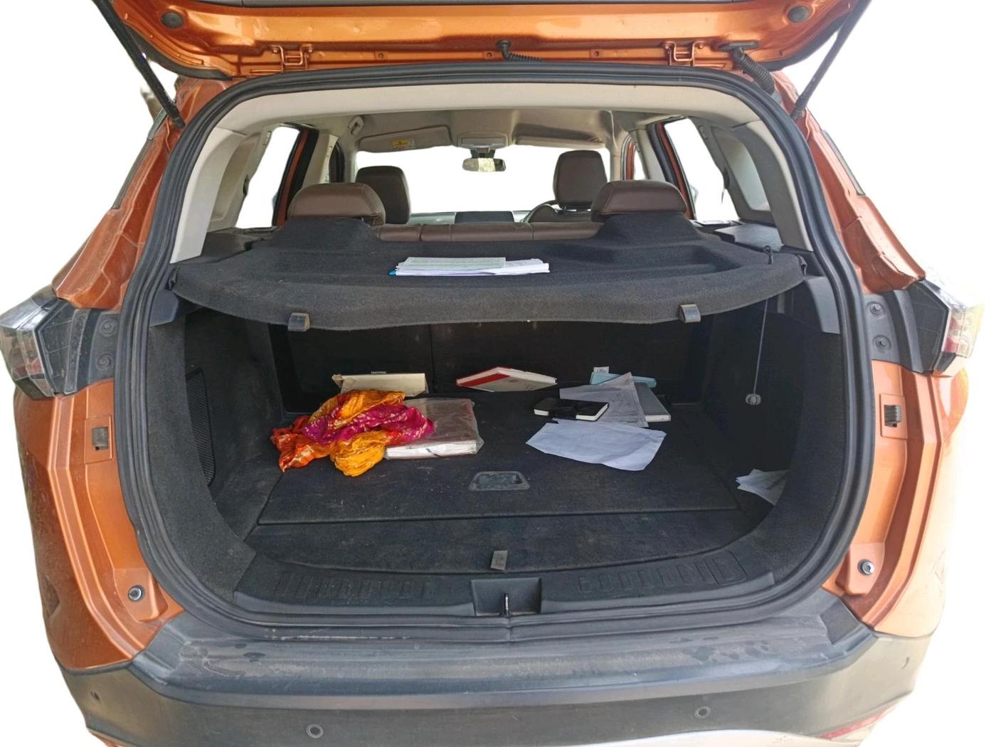 2019 Tata Harrier XZ 2.0L, Diesel, Manual, 1,36,907 km, exterior