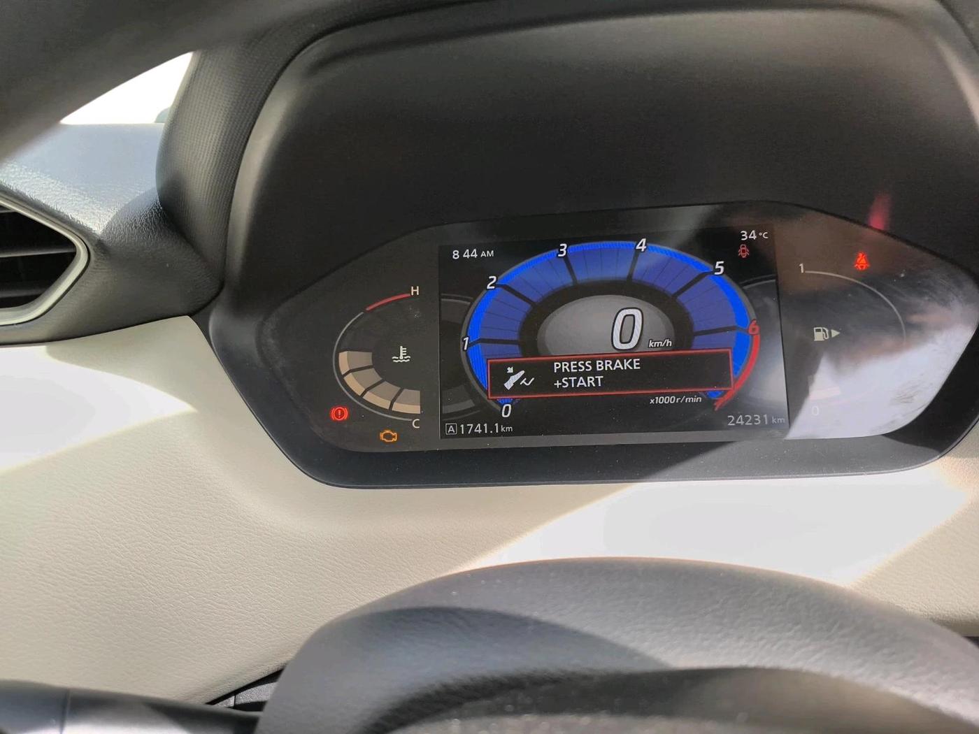 2022 Nissan MAGNITE XV MT, Petrol, Manual, 24,231 km, interior