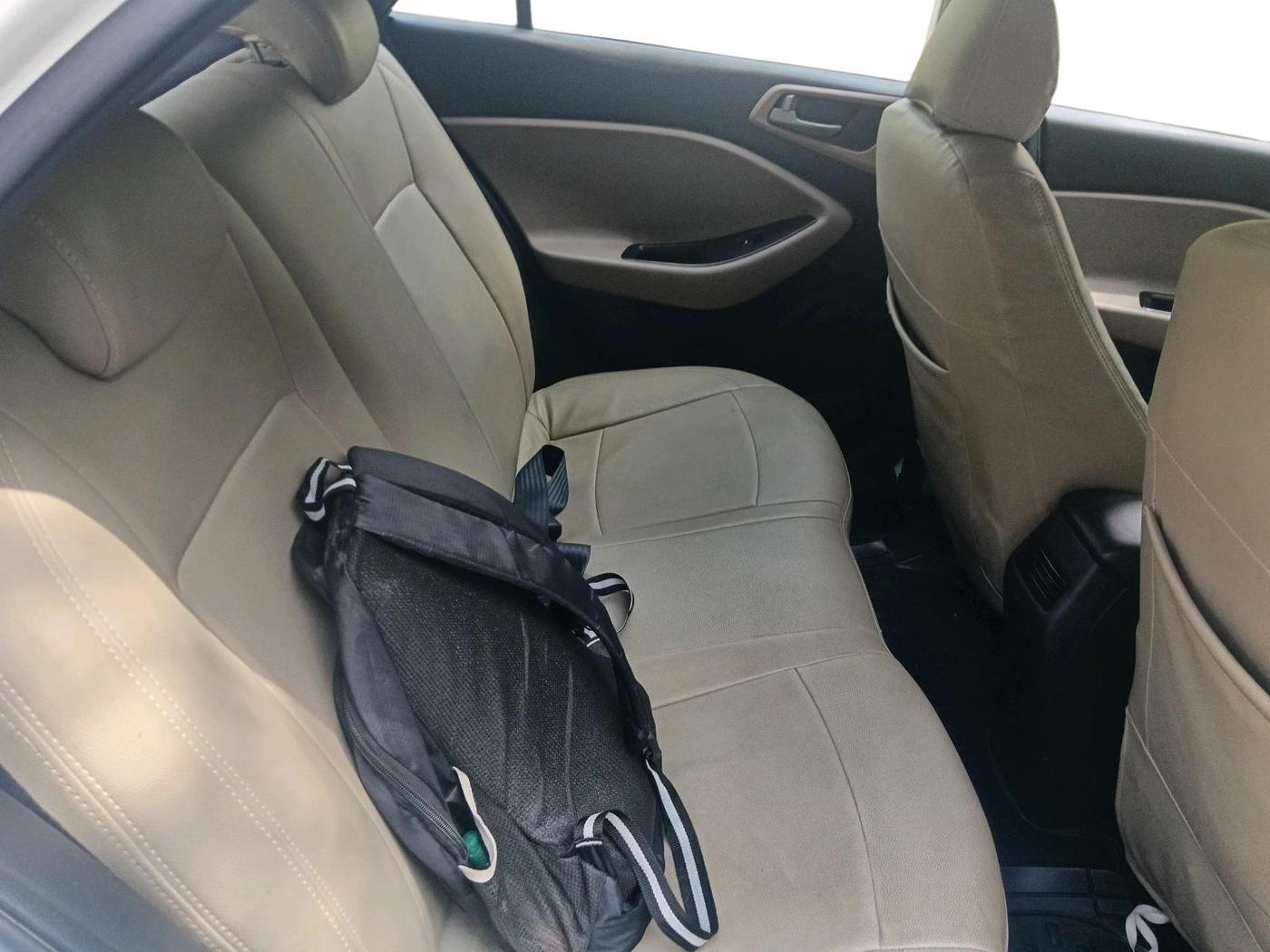 2017 Hyundai Elite i20 ASTA 1.2 (O), Petrol, Manual, 79,924 km, interior