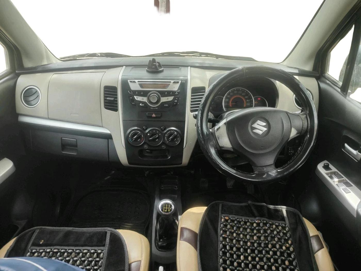 2016 Maruti Wagon R 1.0 VXI, CNG, Manual, 1,48,142 km, interior