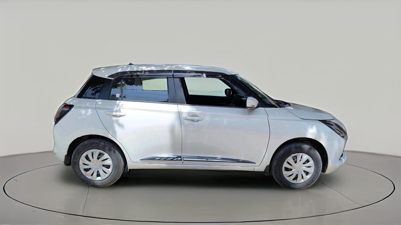 2025 Maruti Swift VXi, Petrol, Manual, 4,517 km, exterior