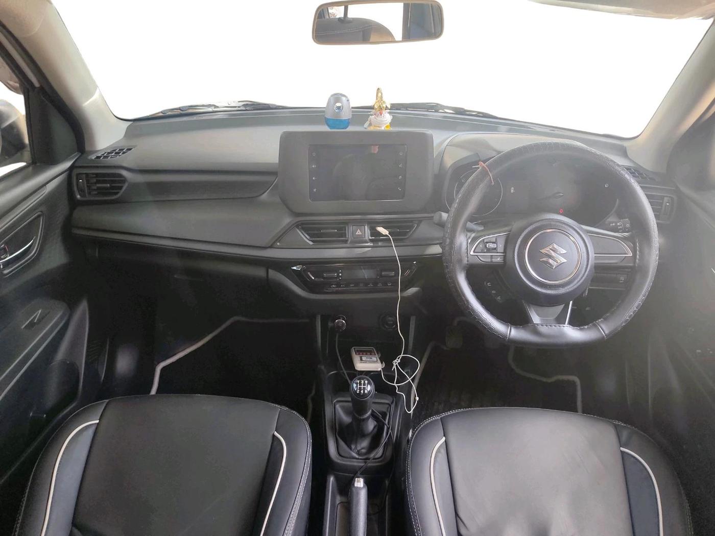 2025 Maruti Swift VXi, Petrol, Manual, 4,517 km, interior
