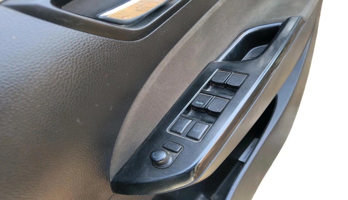 2015 Maruti Swift VDI, Diesel, Manual, 1,55,847 km, interior