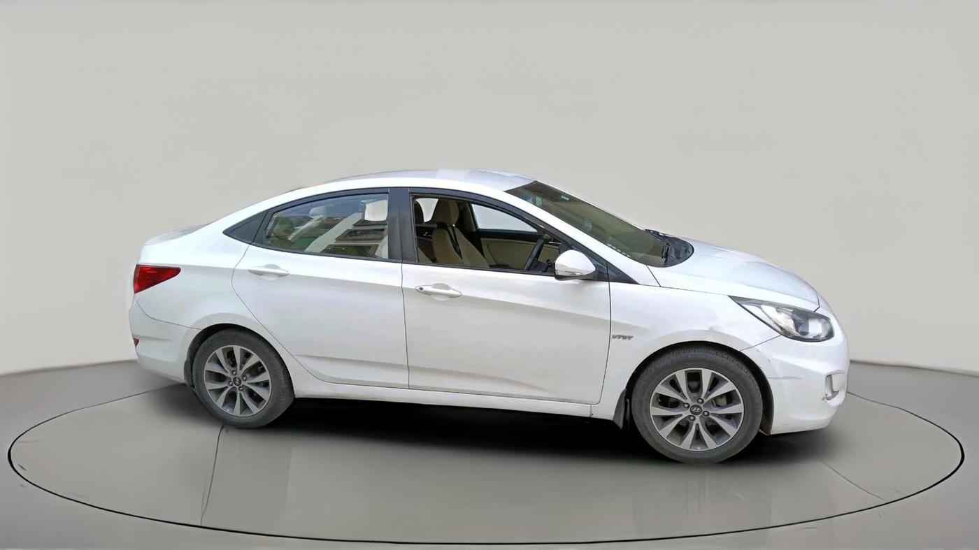 2013 Hyundai Verna FLUIDIC 1.6 VTVT SX, Petrol, Manual, 55,541 km, exterior