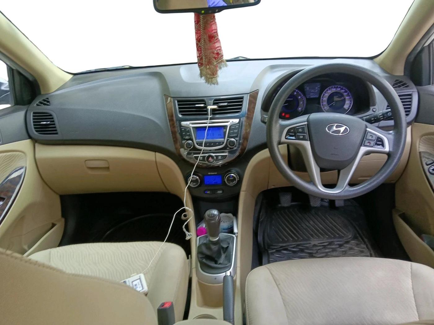 2013 Hyundai Verna FLUIDIC 1.6 VTVT SX, Petrol, Manual, 55,541 km, interior