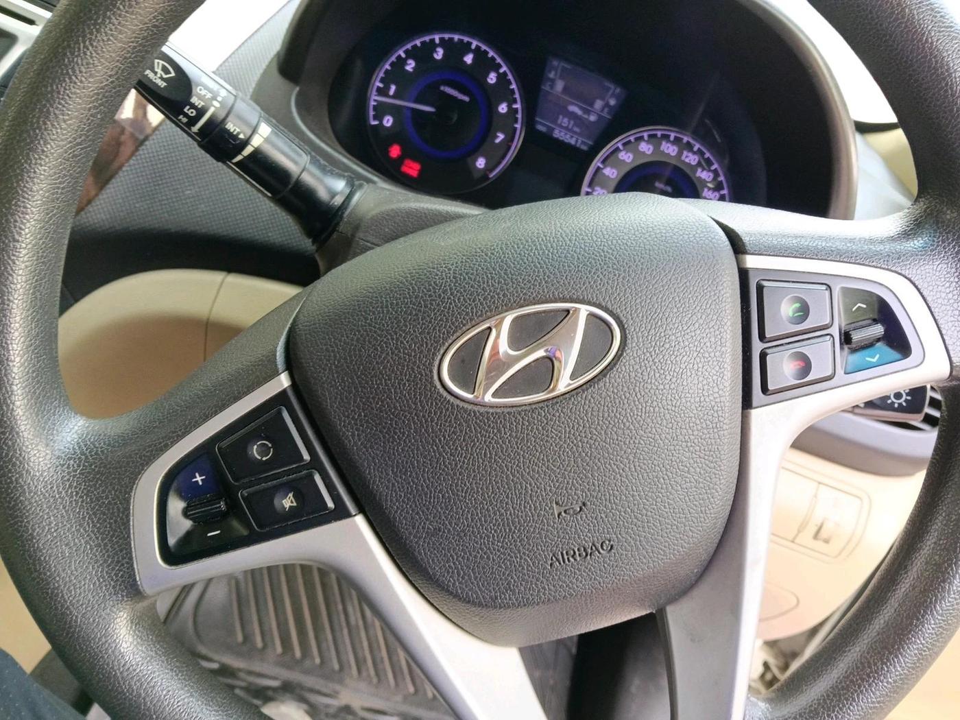 2013 Hyundai Verna FLUIDIC 1.6 VTVT SX, Petrol, Manual, 55,541 km, interior