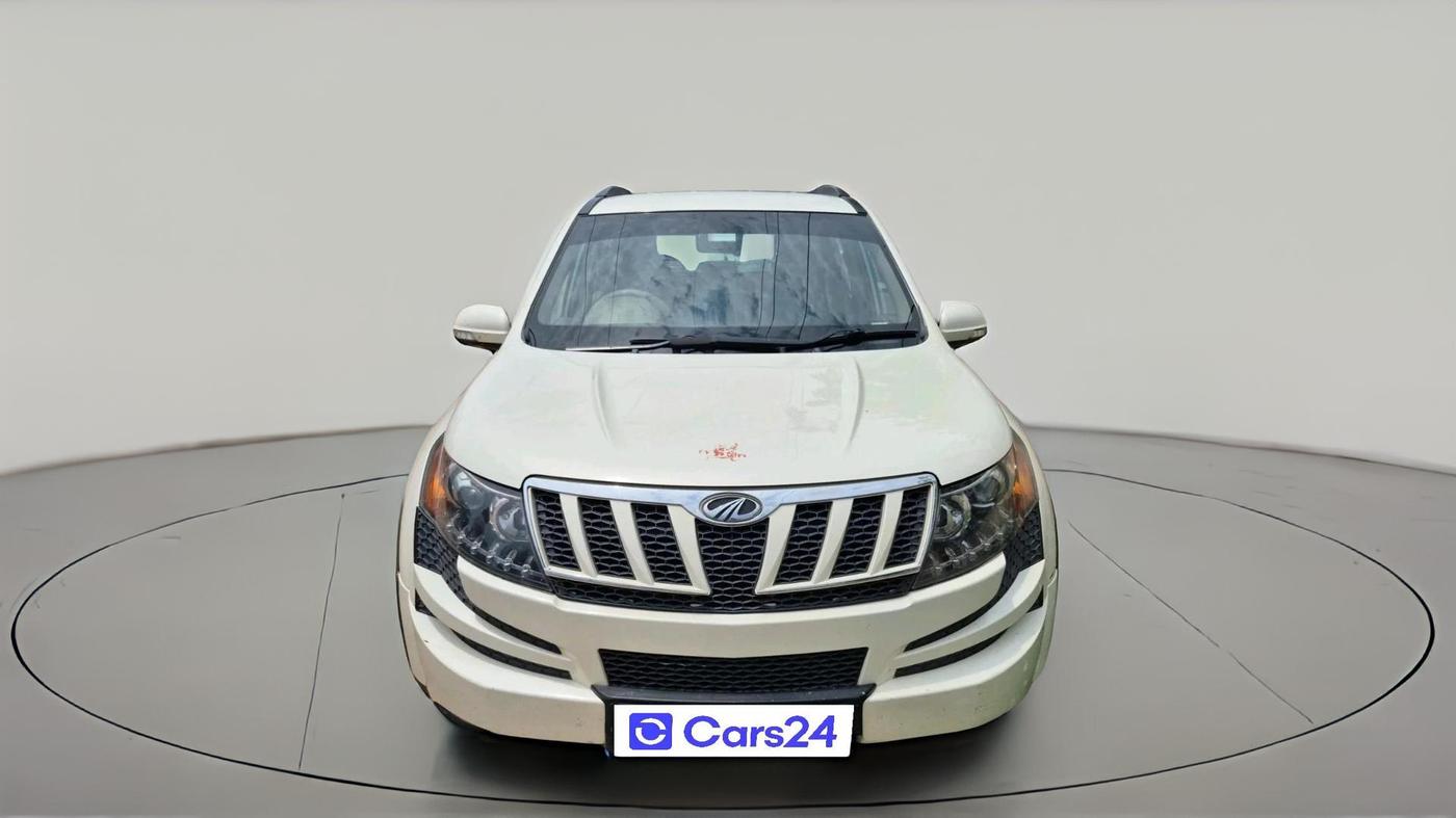 2013 Mahindra XUV500 W8, Diesel, Manual, 93,359 km, exterior
