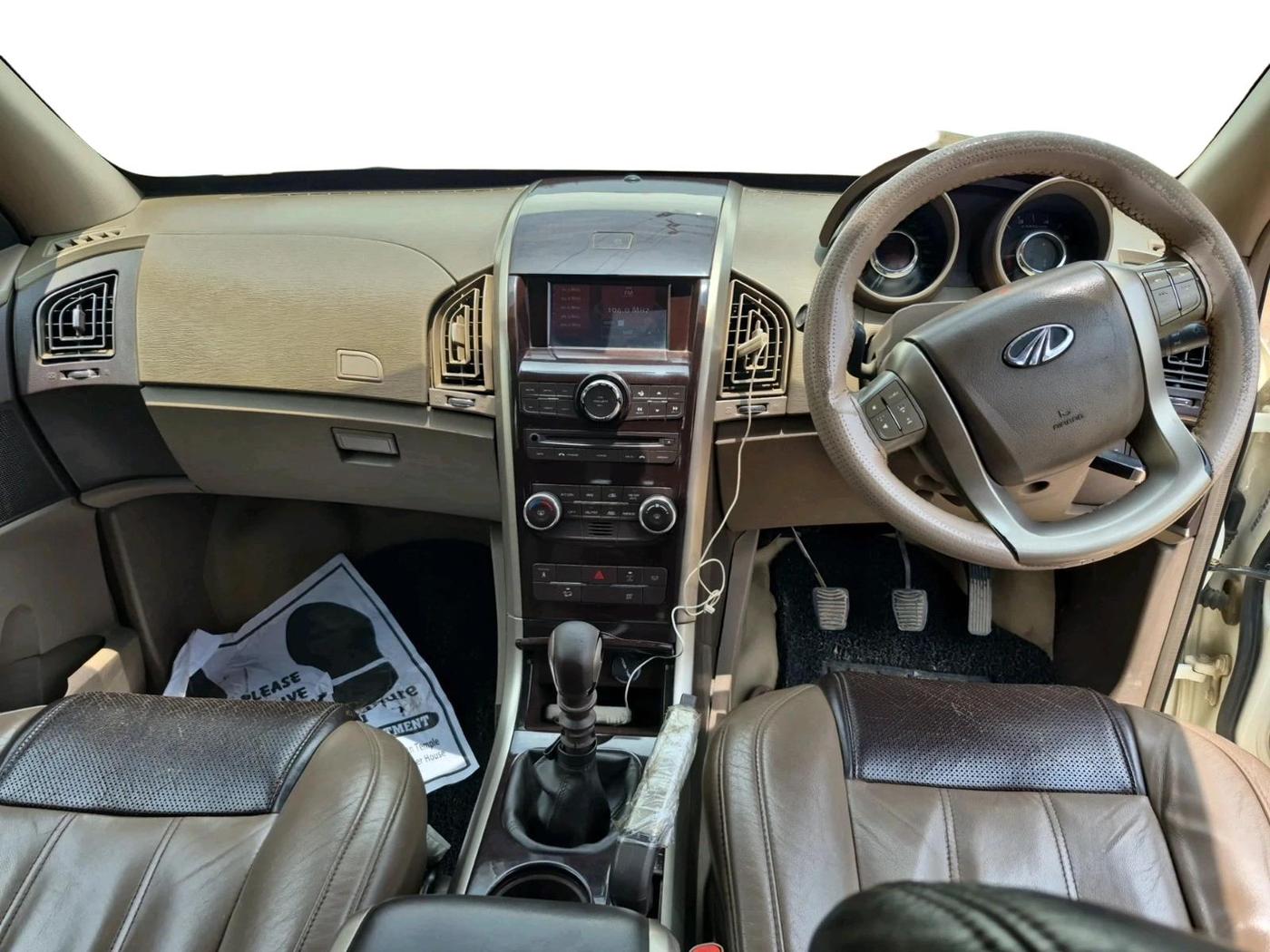 2013 Mahindra XUV500 W8, Diesel, Manual, 93,359 km, interior
