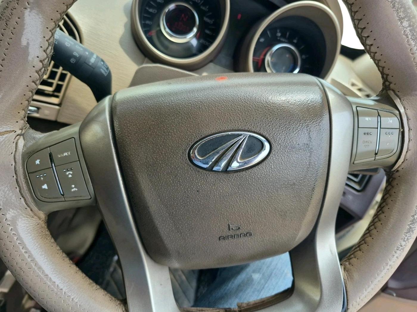 2013 Mahindra XUV500 W8, Diesel, Manual, 93,359 km, interior