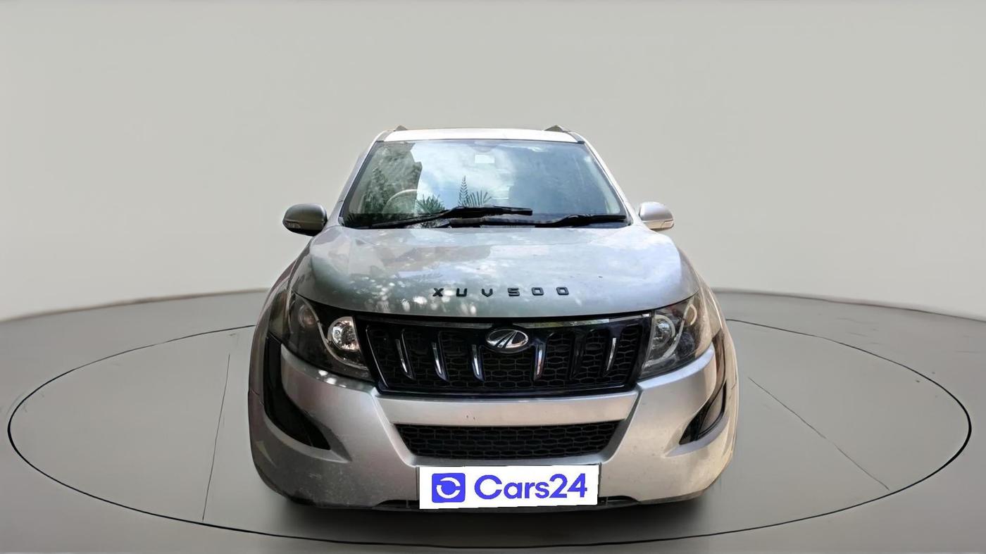2017 Mahindra XUV500 W6, Diesel, Manual, 72,384 km, exterior