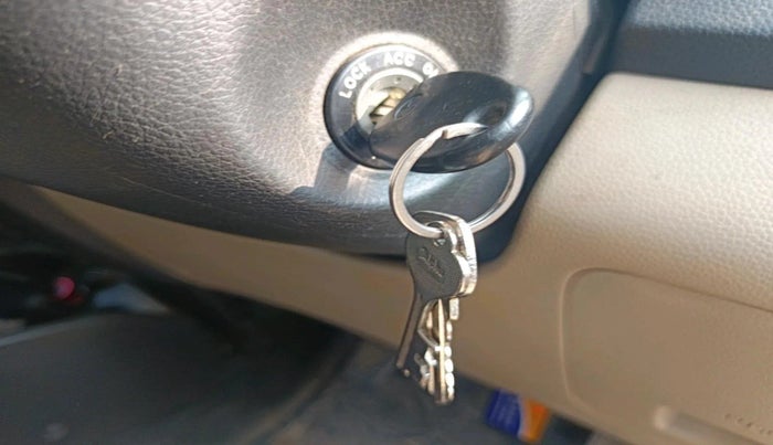 2016 Hyundai Eon MAGNA +, Petrol, Manual, 60,825 km, interior