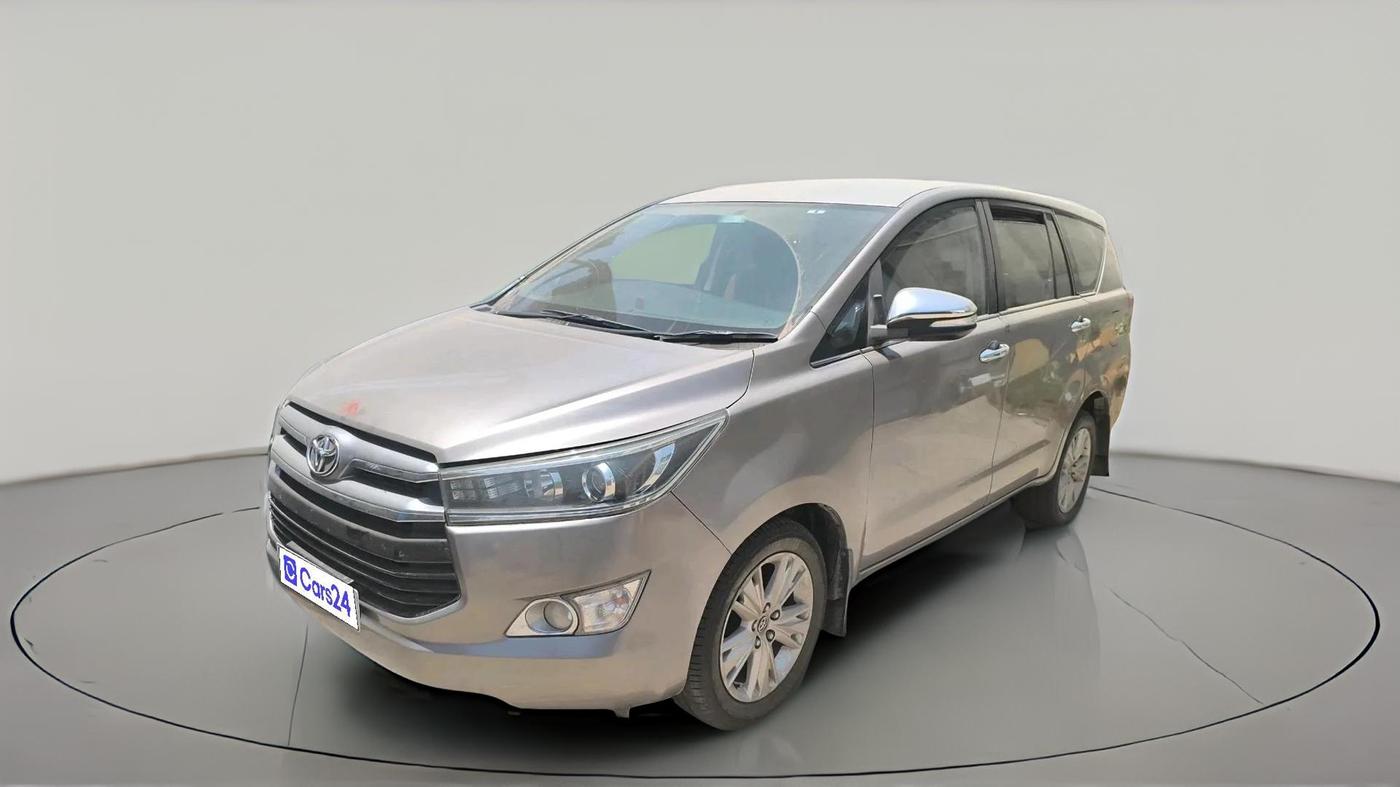 2016 Toyota Innova Crysta 2.8 ZX AT 7 STR, Diesel, Automatic, 2,18,177 km, exterior