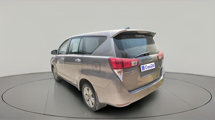 2016 Toyota Innova Crysta 2.8 ZX AT 7 STR, Diesel, Automatic, 2,18,177 km, exterior