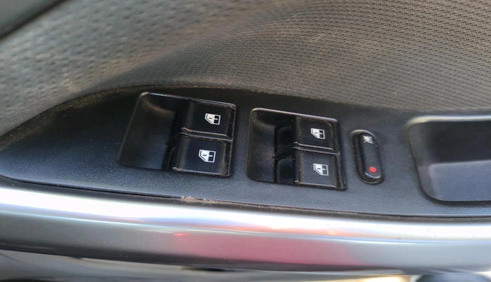 2018 Tata NEXON XZA PLUS PETROL, Petrol, Automatic, 1,07,614 km, interior