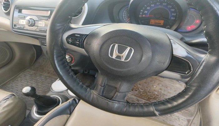 2014 Honda Mobilio 1.5L I-VTEC S, Petrol, Manual, 80,000 km, interior