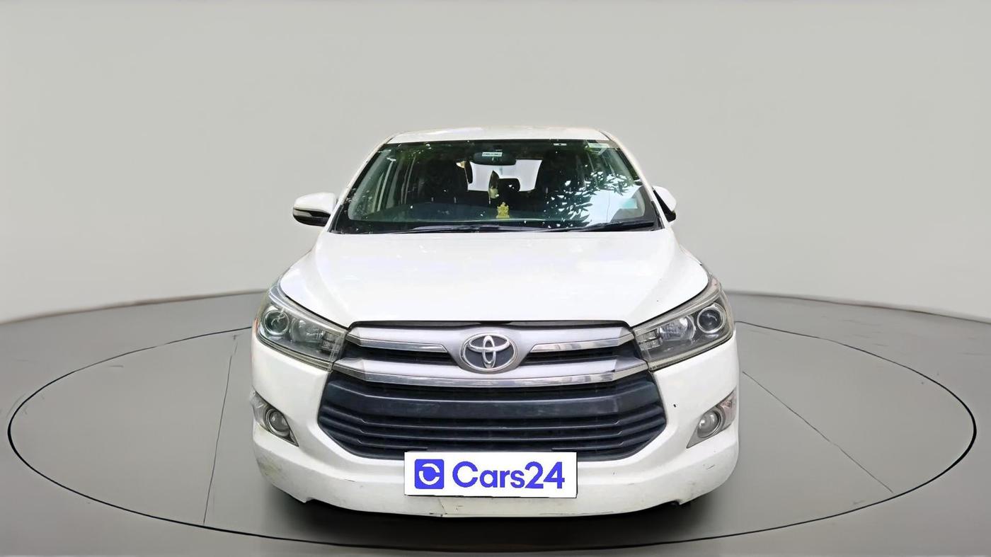 2016 Toyota Innova Crysta 2.4 VX 8 STR, Diesel, Manual, 1,07,614 km, exterior