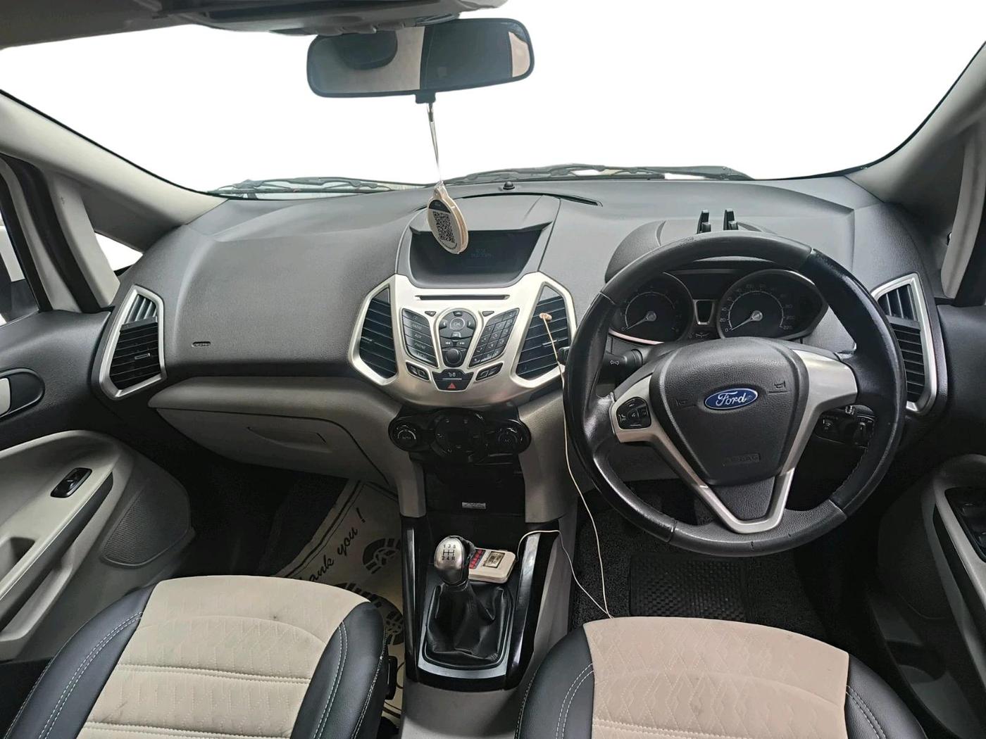 2014 Ford Ecosport TITANIUM 1.0L ECOBOOST, Petrol, Manual, 75,704 km, interior