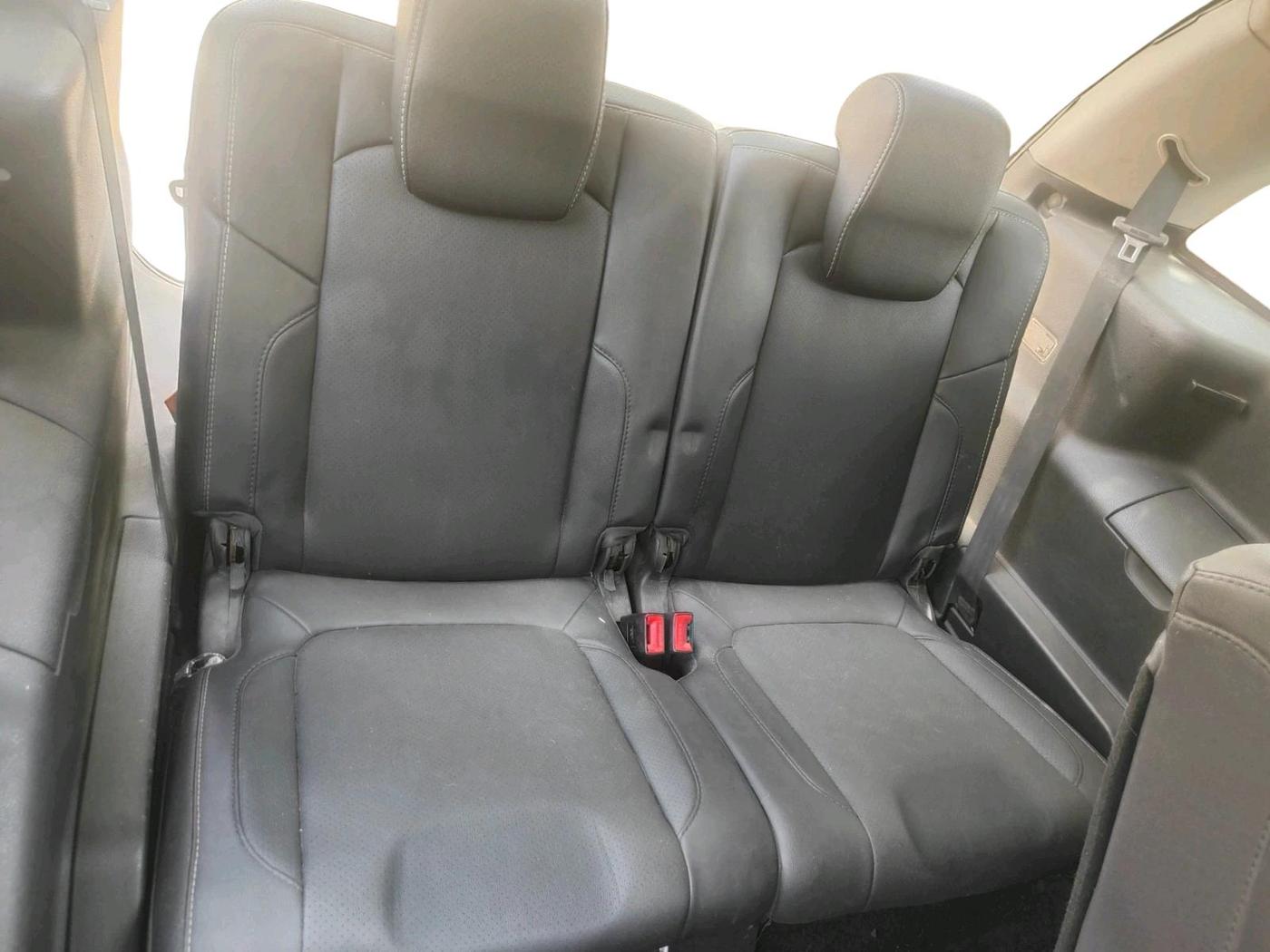 2017 Tata Hexa XTA 4X2 7 STR, Diesel, Automatic, 1,36,584 km, interior