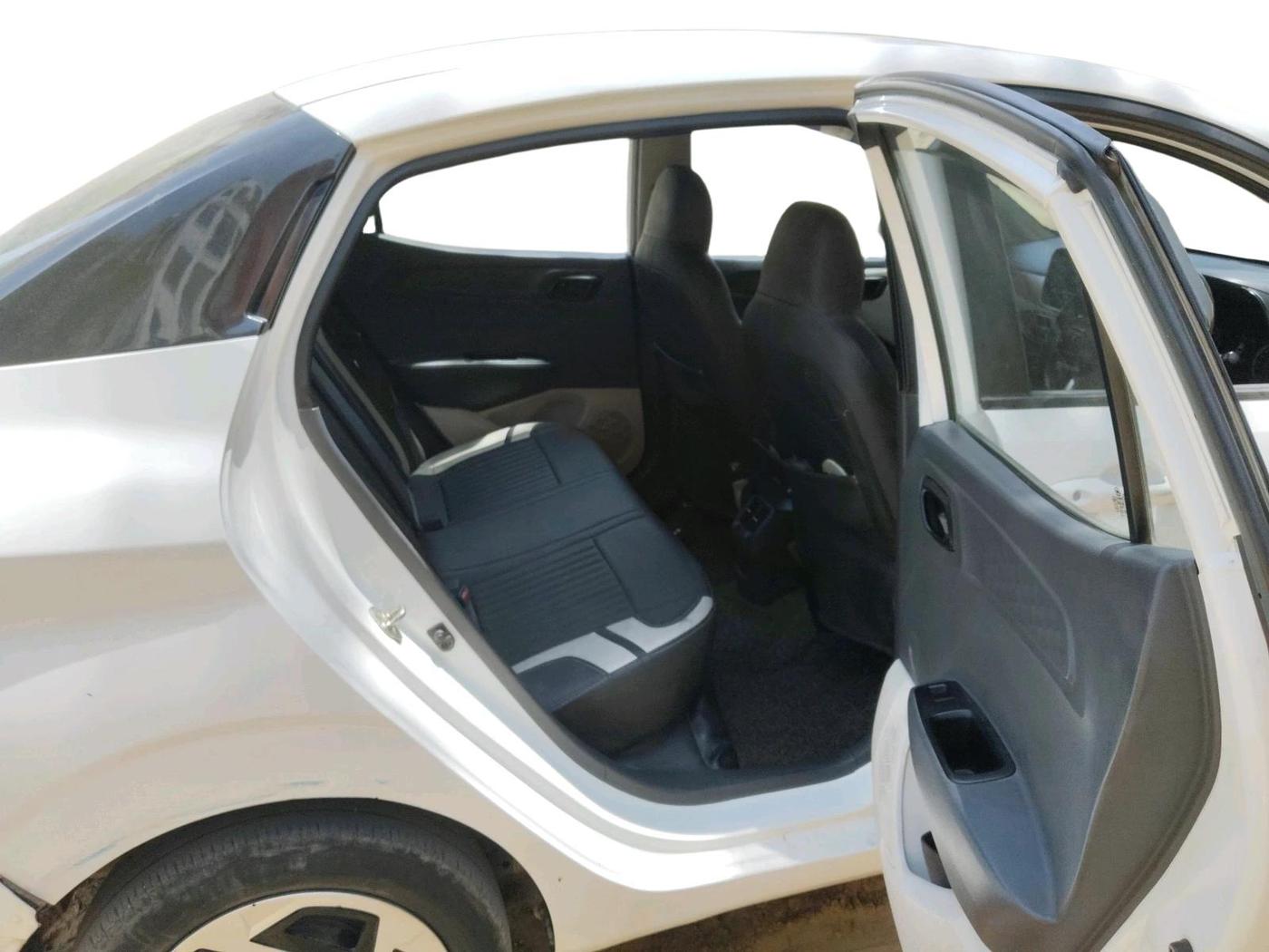 2023 Hyundai AURA S 1.2 CNG, CNG, Manual, 44,995 km, interior