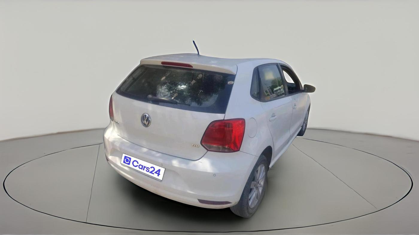 2016 Volkswagen Polo HIGHLINE1.2L DIESEL, Diesel, Manual, 1,00,566 km, exterior