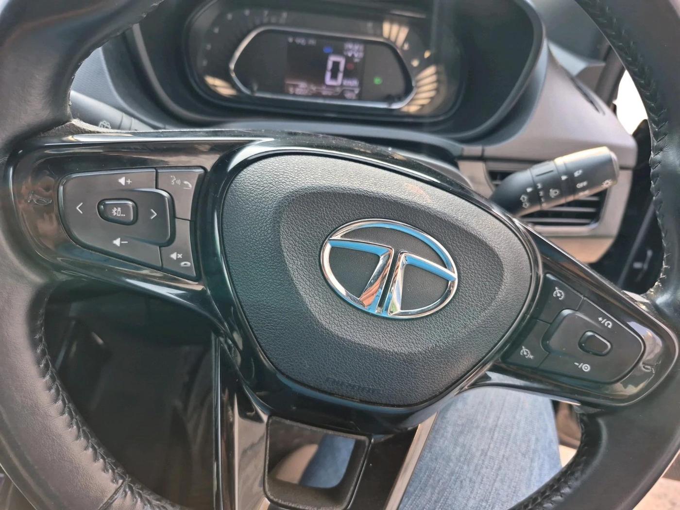 2023 Tata NEXON XZ PLUS LUX SUNROOF DARK PETROL, Petrol, Manual, 52,000 km, interior
