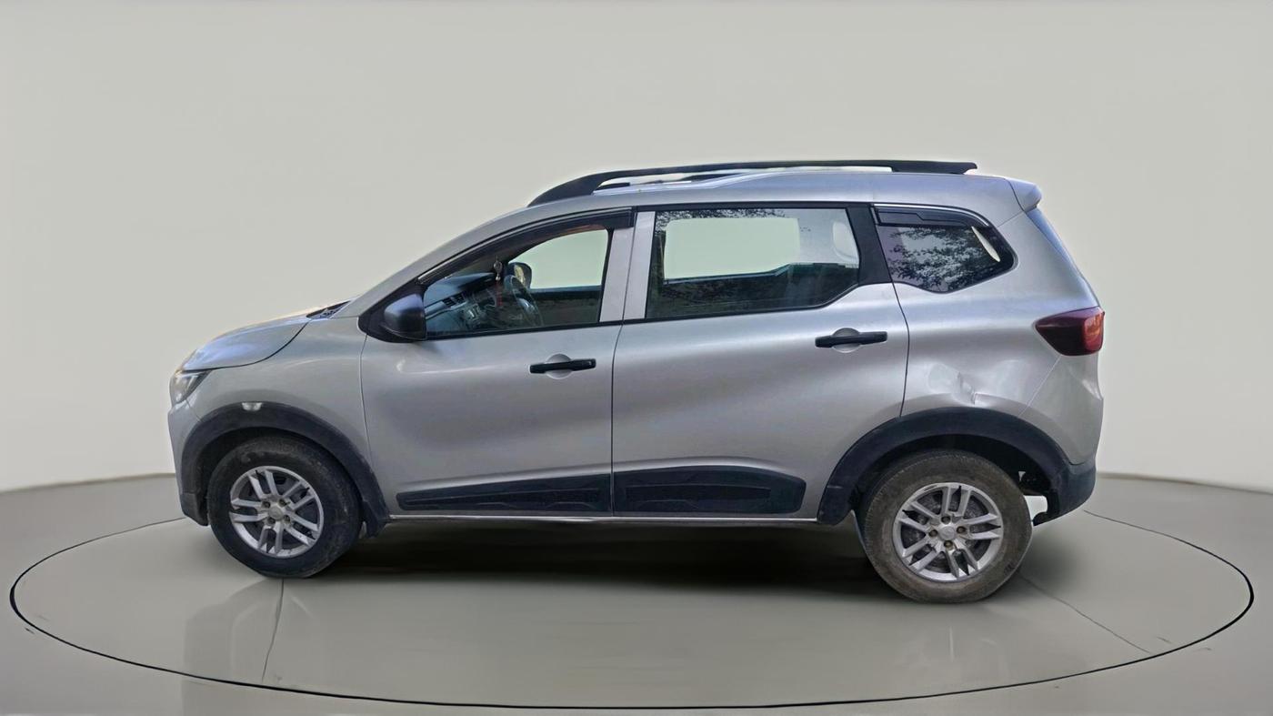 2022 Renault TRIBER RXL MT, Petrol, Manual, 1,54,845 km, exterior